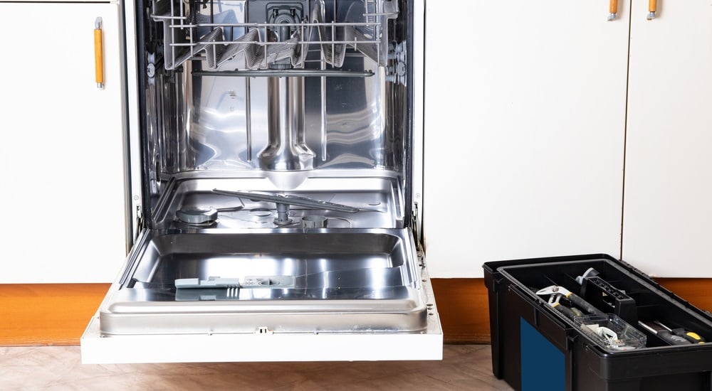 3 Tips For Disposing Of Your Old Dishwasher
